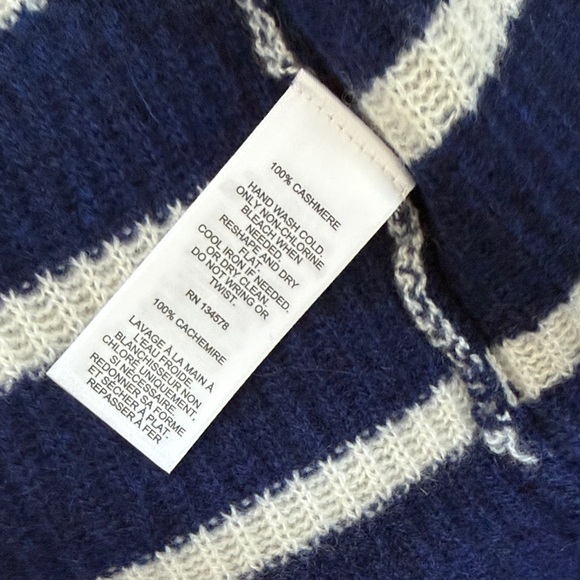 NWT Vineyard Vines 100% Cashmere Rib Open Front Navy and White Striped Cardigan - Picture 6 of 7